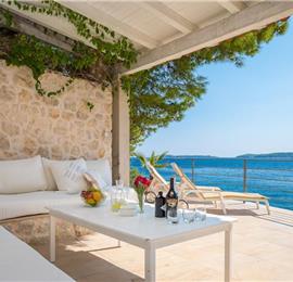 Luxury 6 Bedroom Seafront Villa with pool and Separate Apartment along Secluded Beach near Hvar Town, Sleeps 10-12